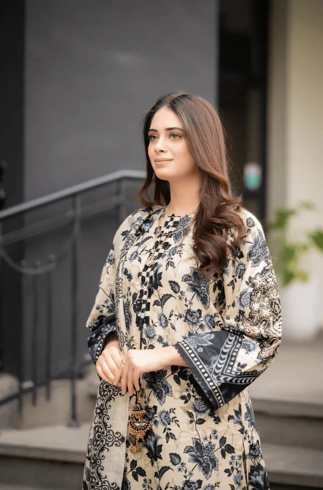 3PC Khaddar Digital Print Shirt with khaddar Printed Dupatta and Trouser - BFU0083 - Image 4