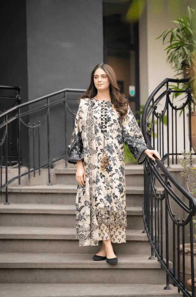 3PC Khaddar Digital Print Shirt with khaddar Printed Dupatta and Trouser - BFU0083 - Image 7