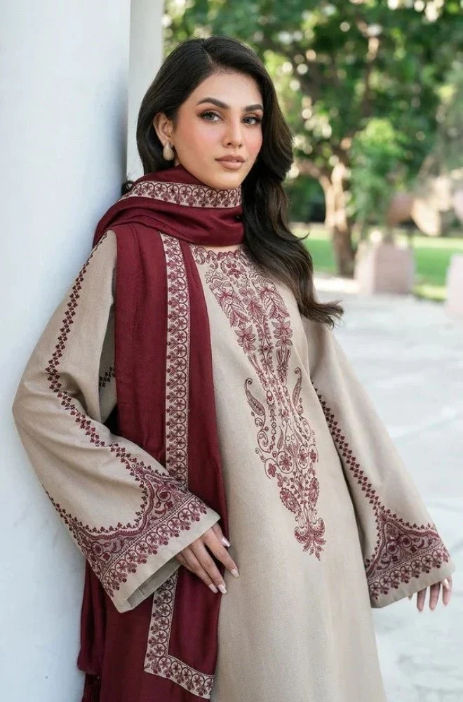 BAROQUE - 3PC Lawn Embroidered Shirt with Printed Dupatta and Trouser- BFU00680 - Image 4