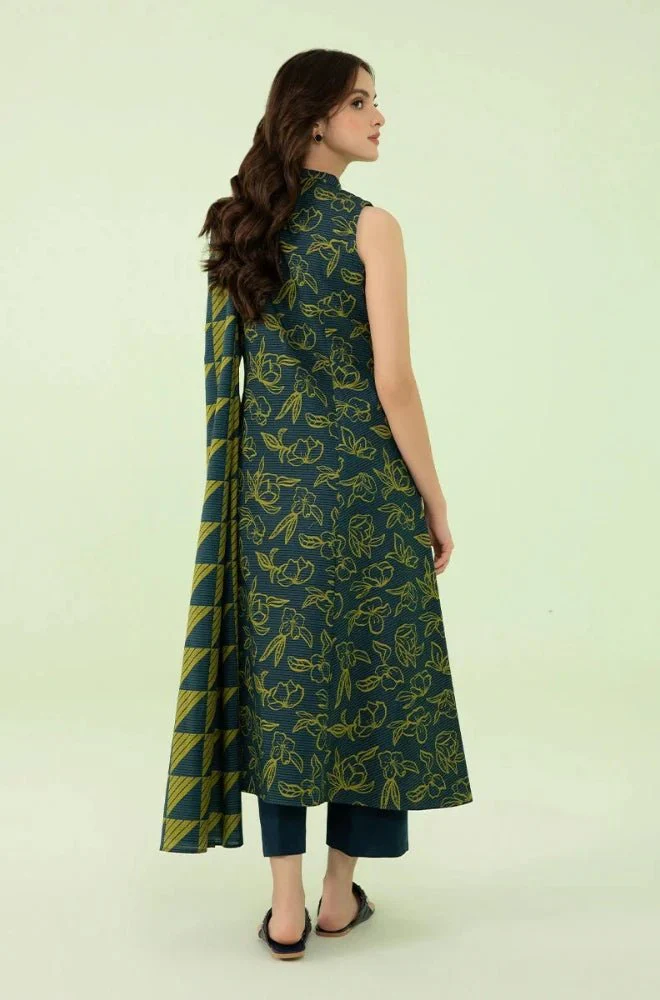BAROQUE - 3PC Khaddar Printed Shirt with Khaddar Printed Dupatta and Trouser - BFB0586 - Image 3