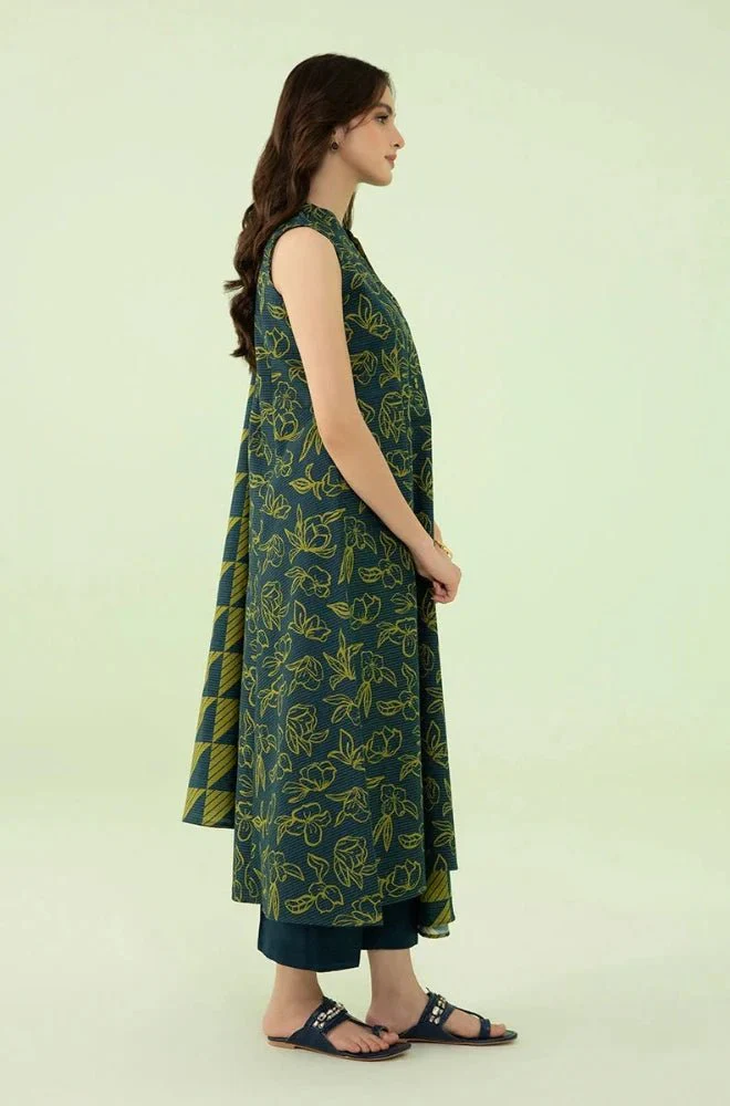 BAROQUE - 3PC Khaddar Printed Shirt with Khaddar Printed Dupatta and Trouser - BFB0586 - Image 5