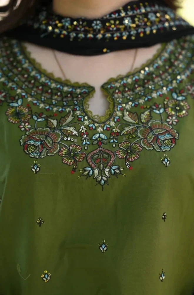 BATIK - 3PC Lawn Embroidered Shirt with Chiffon Embroidered Dupatta and Trouser- BFB04520 - Image 2
