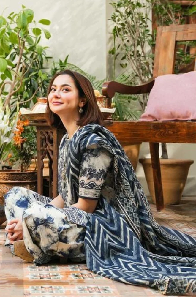 SAPPHIRE - 3PC Khaddar Printed Shirt with khaddar Printed Dupatta and Trouser - BFU0121 - Image 4