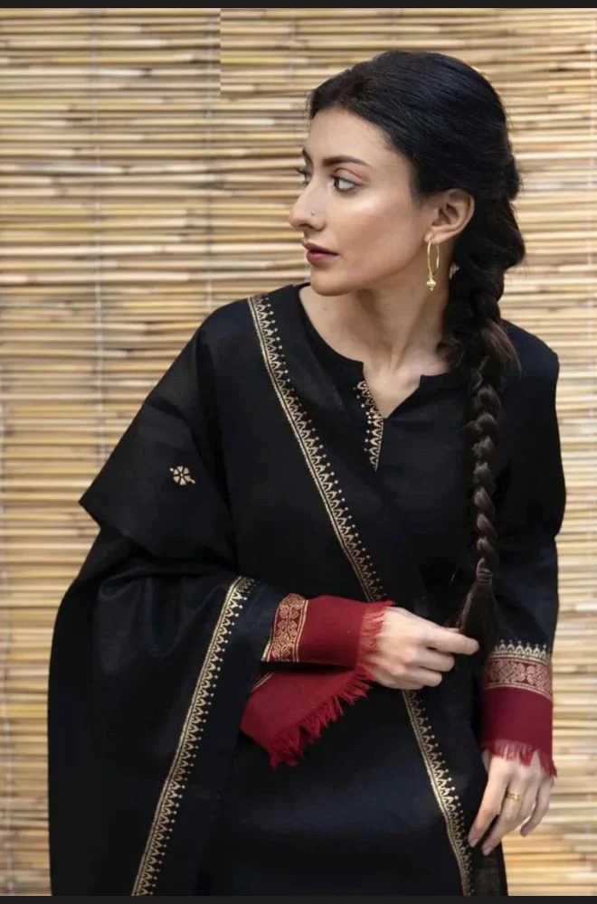 Dyot - 3PC Dhanak Embroidered Shirt With Twill Printed Dupatta and Trouser - BFB0872 - Image 3