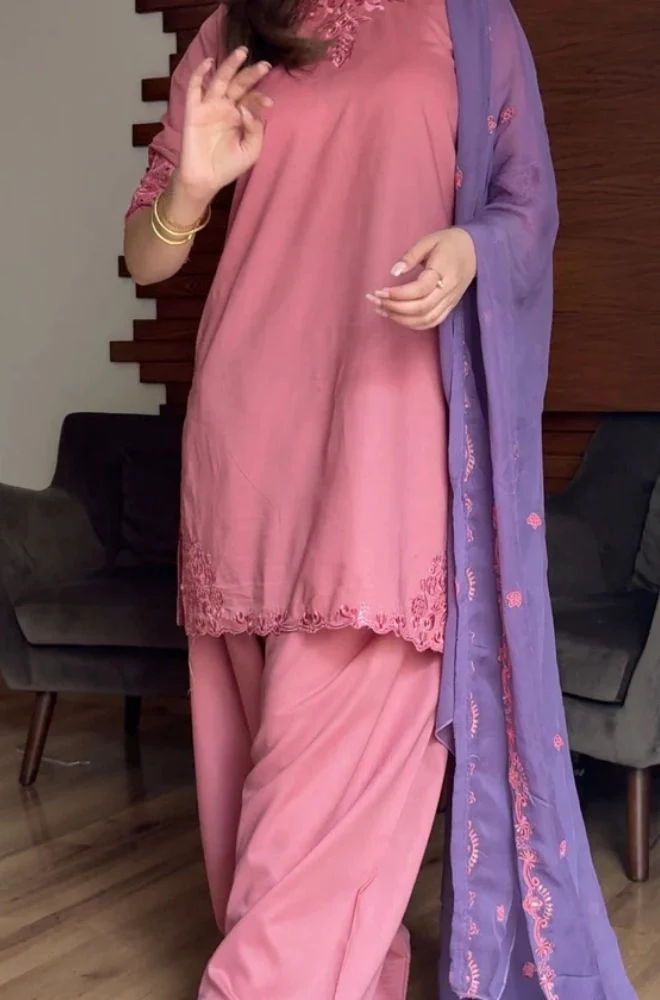 LAAM - 3PC Summer Lawn Embroidered Shirt with Chiffon Embroidered Dupatta and Trouser - BFB0801 - Image 3