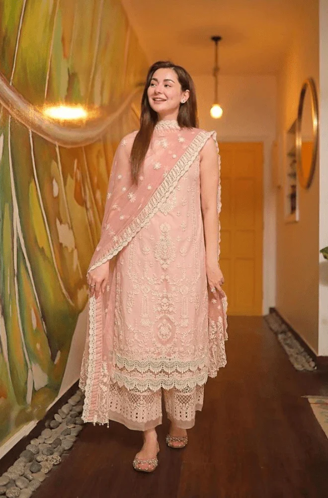 FAIZA SAQLAIN - 3PC Lawn Embroidered Shirt with Organza Embroidered Dupatta and Trouserit - BFRZ0046 - Image 4