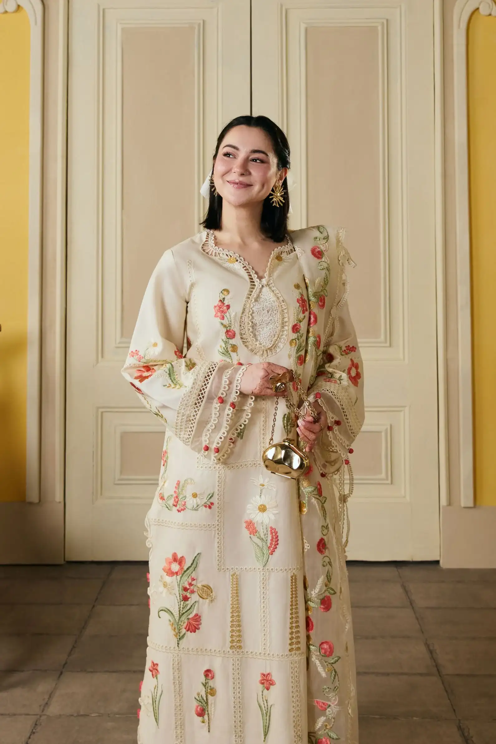 Maryam Hussain - 3PC Lawn Embroidered Shirt With Organza Embroidered Dupatta and Trouser - BFB0826 - Image 2