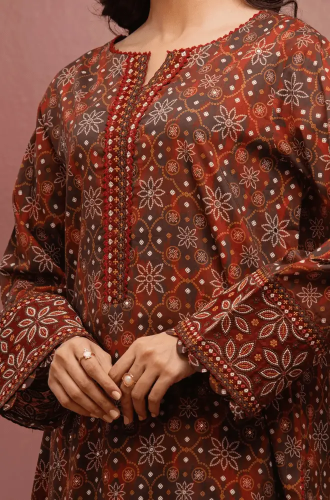SAPPHIRE - 3PC Khaddar Printed Shirt with Khaddar Printed Dupatta and Trouser - BFU0445 - Image 4