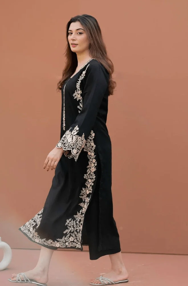 SHANZAY - 2PC Lawn Embroidered Shirt and Trouser - BFS00250 - Image 3
