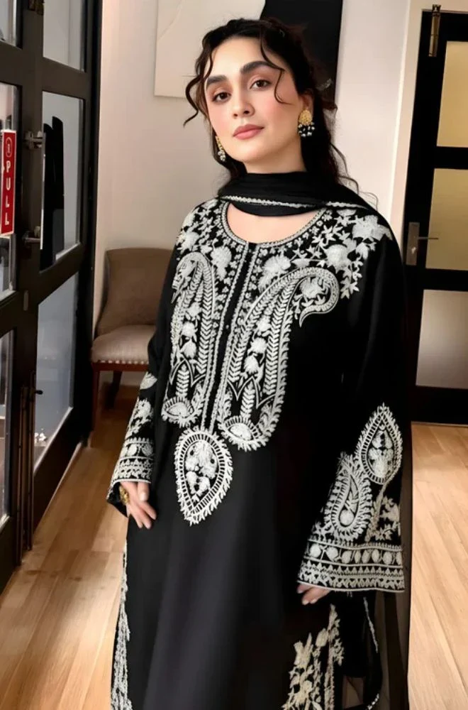 MARINA - 3PC Lawn Embroidered Shirt with Chiffon Embroidered Dupatta and Trouser - BFB0741 - Image 2