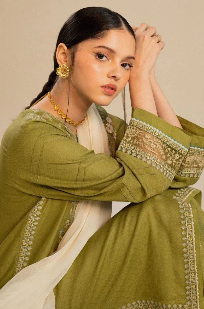 ZARA SHAHJAHAN - 3PC Lawn Embroidered Shirt with Chiffon Embroidered Dupatta and Trouser - BFB0749 - Image 6
