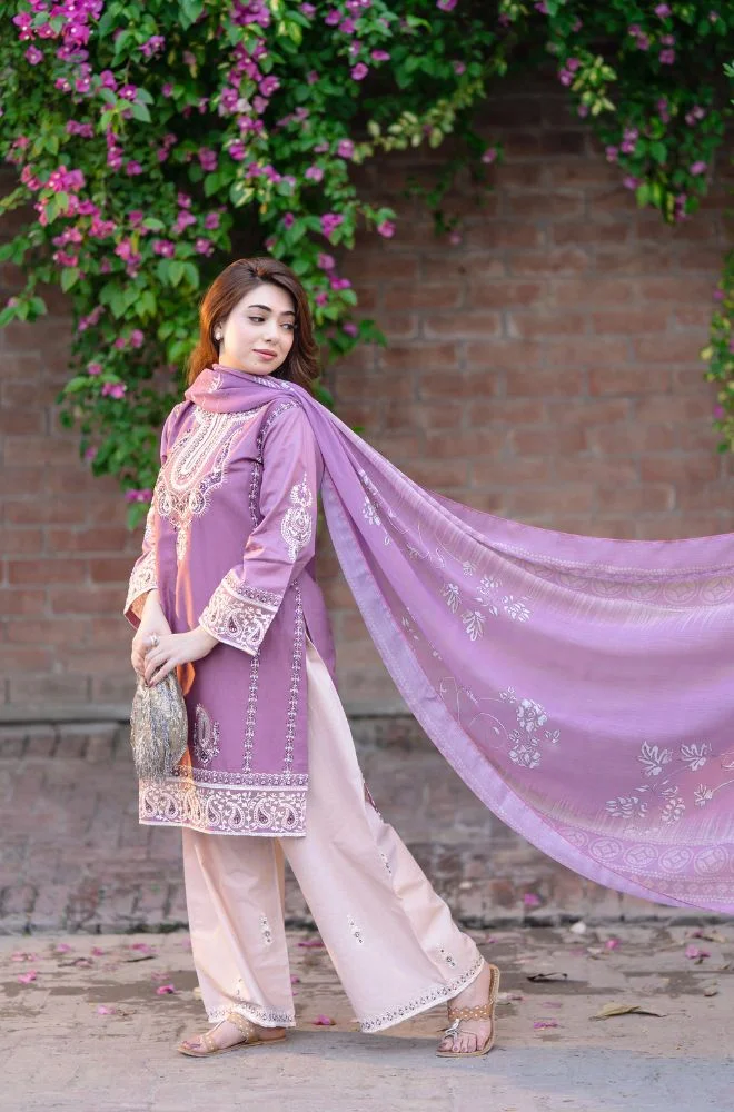Urge - 3PC Lawn Embroidered Shirt with Chiffon Embroidered Dupatta and Trouser - BFB0755 - Image 3