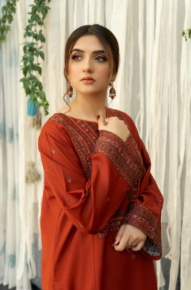 Urge - 3PC Dhanak Embroidered Shirt With Dhanak Printed Dupatta and Trouser - BFB0852 - Image 4