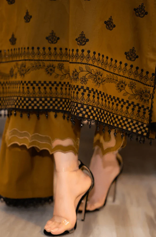 URGE - 3PC Lawn Embroidered Shirt with Chiffon Embroidered Dupatta and Trouser - BFA00270 - Image 4