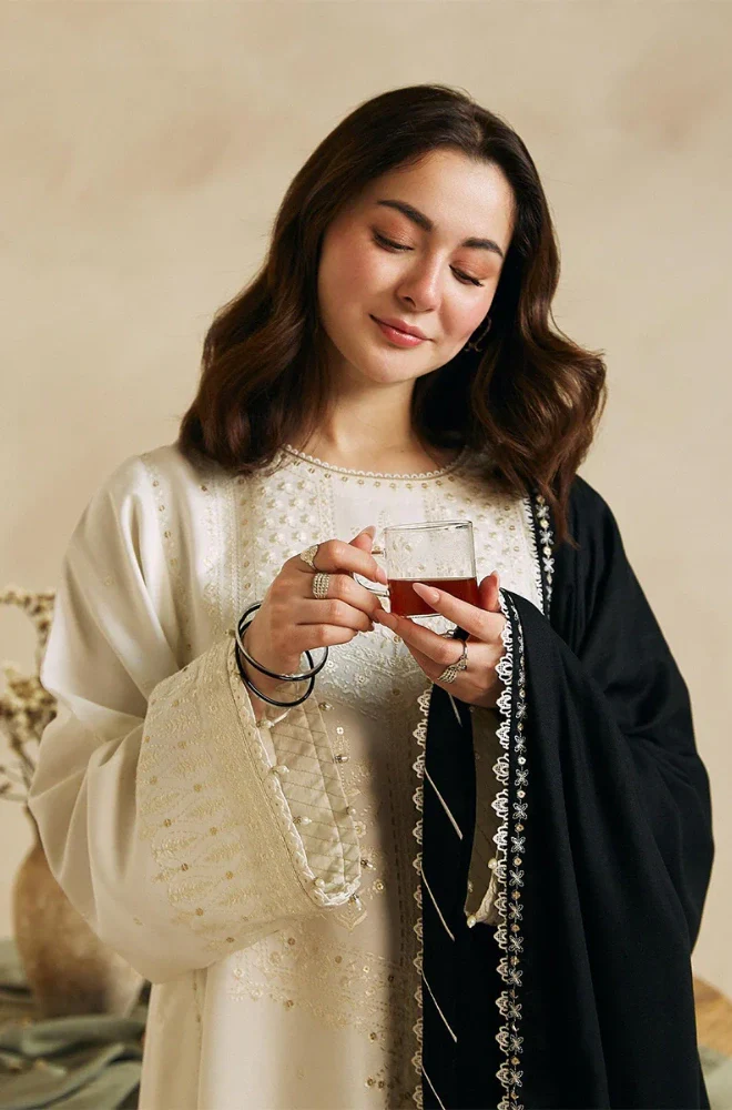 Zara Shahjahan - 3PC Dhanak Embroidered Shirt With Embroidered Dupatta and Trouser - BFB0856 - Image 5