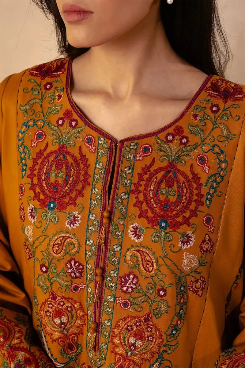 Zara Shahjahan - 3PC Dhanak Embroidered Shirt With Embroidered Dupatta and Trouser - BFB0857 - Image 3