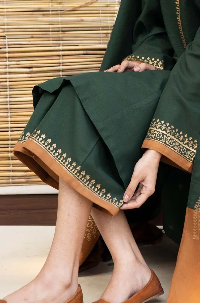 ZARPASH - 3PC Dhanak Embroidered Shirt With Wool Embroidered Dupatta and Trouser - BFB0875 - Image 3